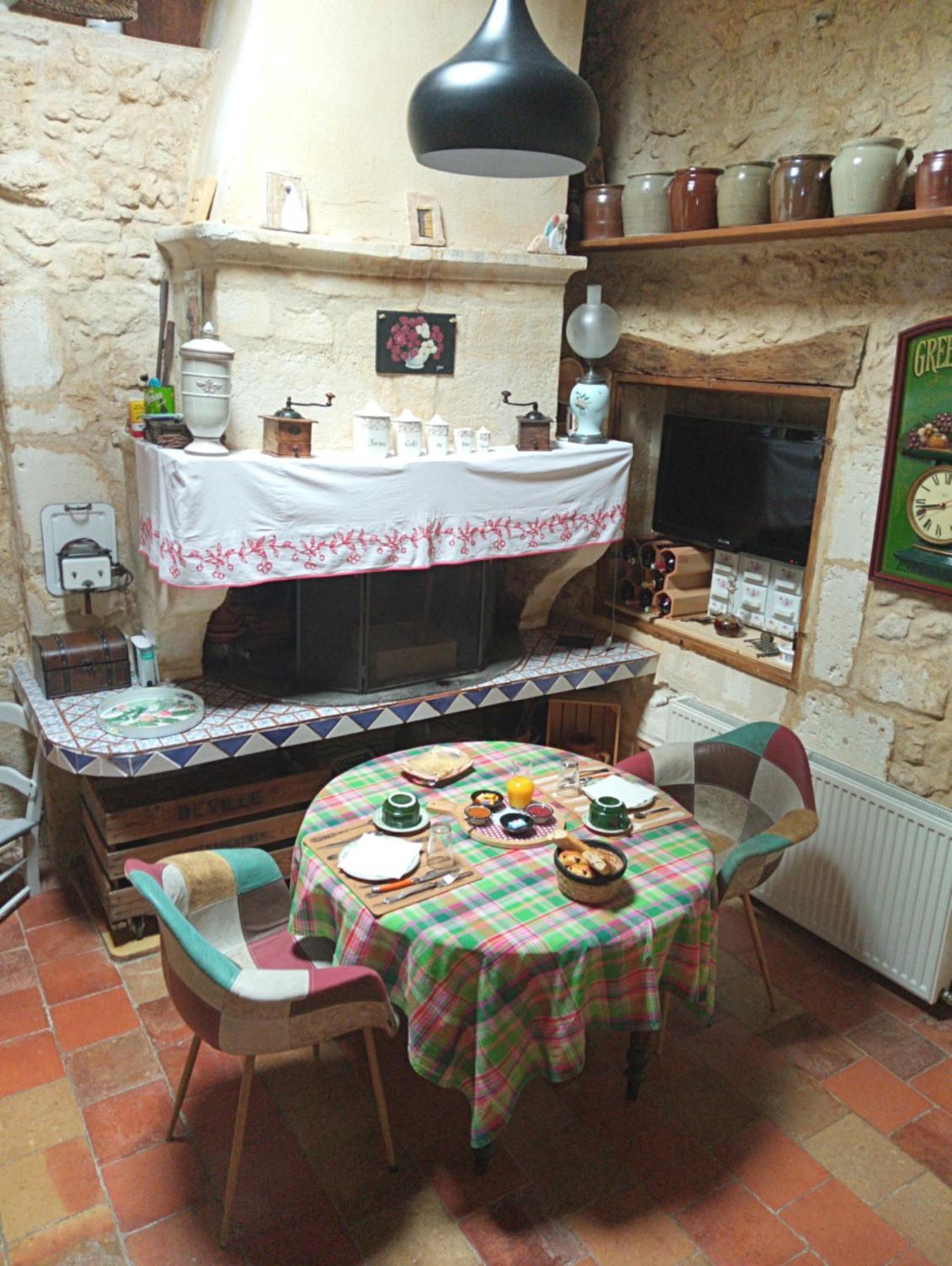 La Girondine Bed & Breakfast Galgon Eksteriør bilde