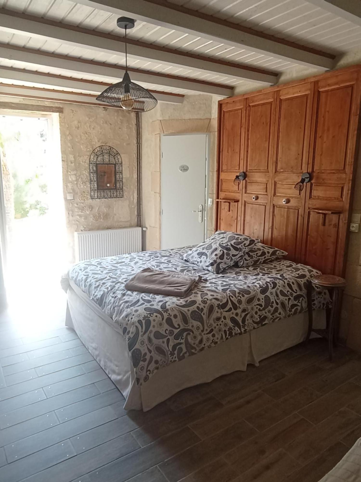 La Girondine Bed & Breakfast Galgon Eksteriør bilde